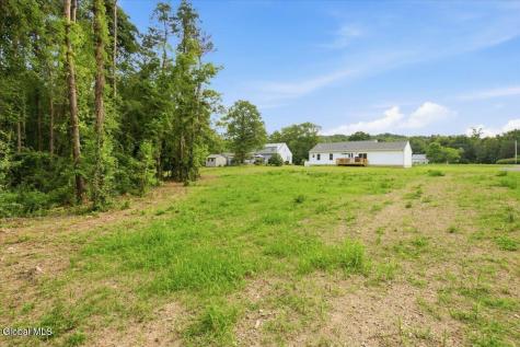 1707 Champagne Drive Castleton On Hudson NY 12033