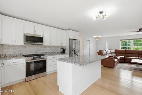 1707 Champagne Drive Castleton On Hudson NY 12033