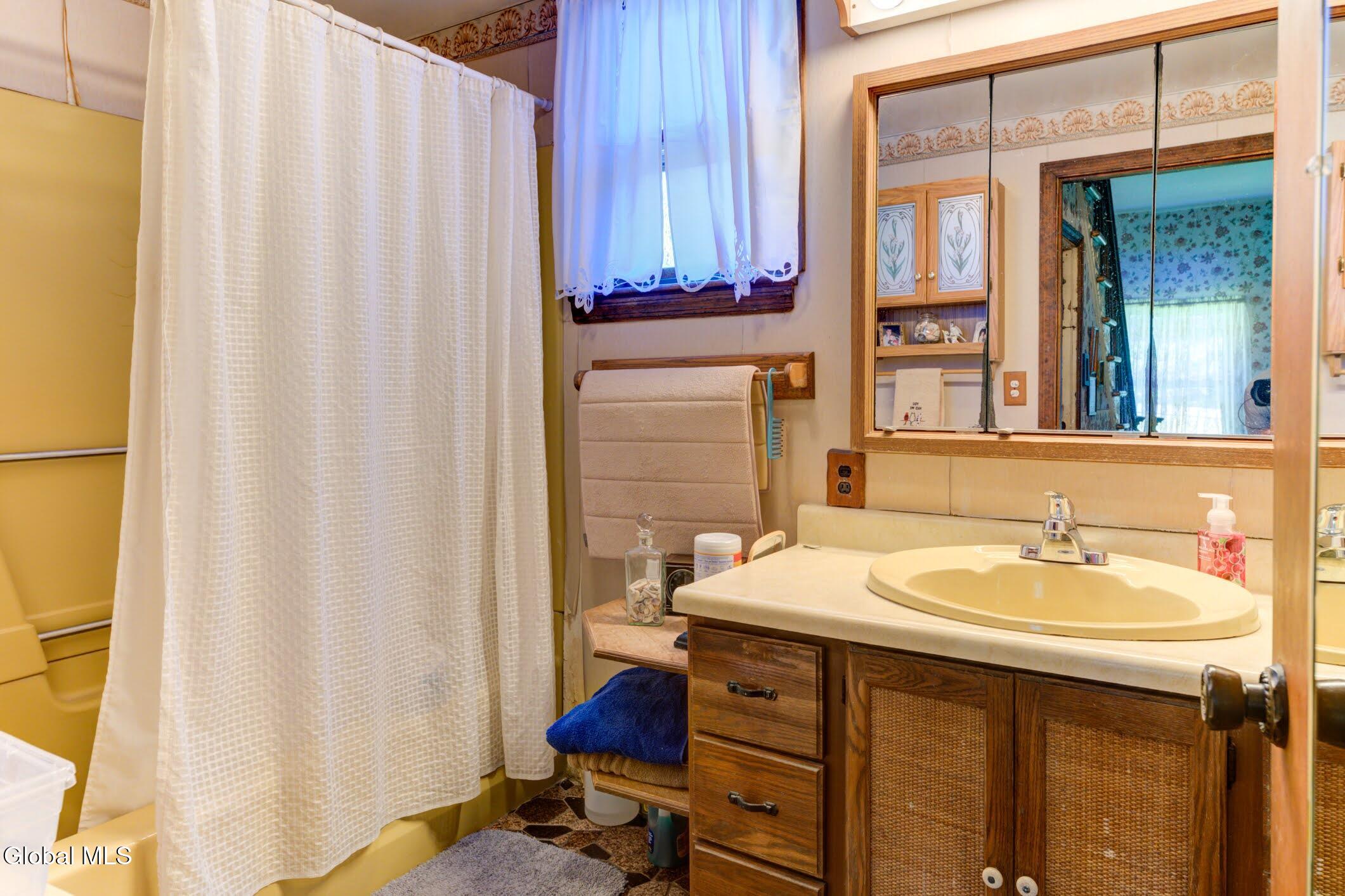 2933 Schoharie Turnpike Delanson NY 12053