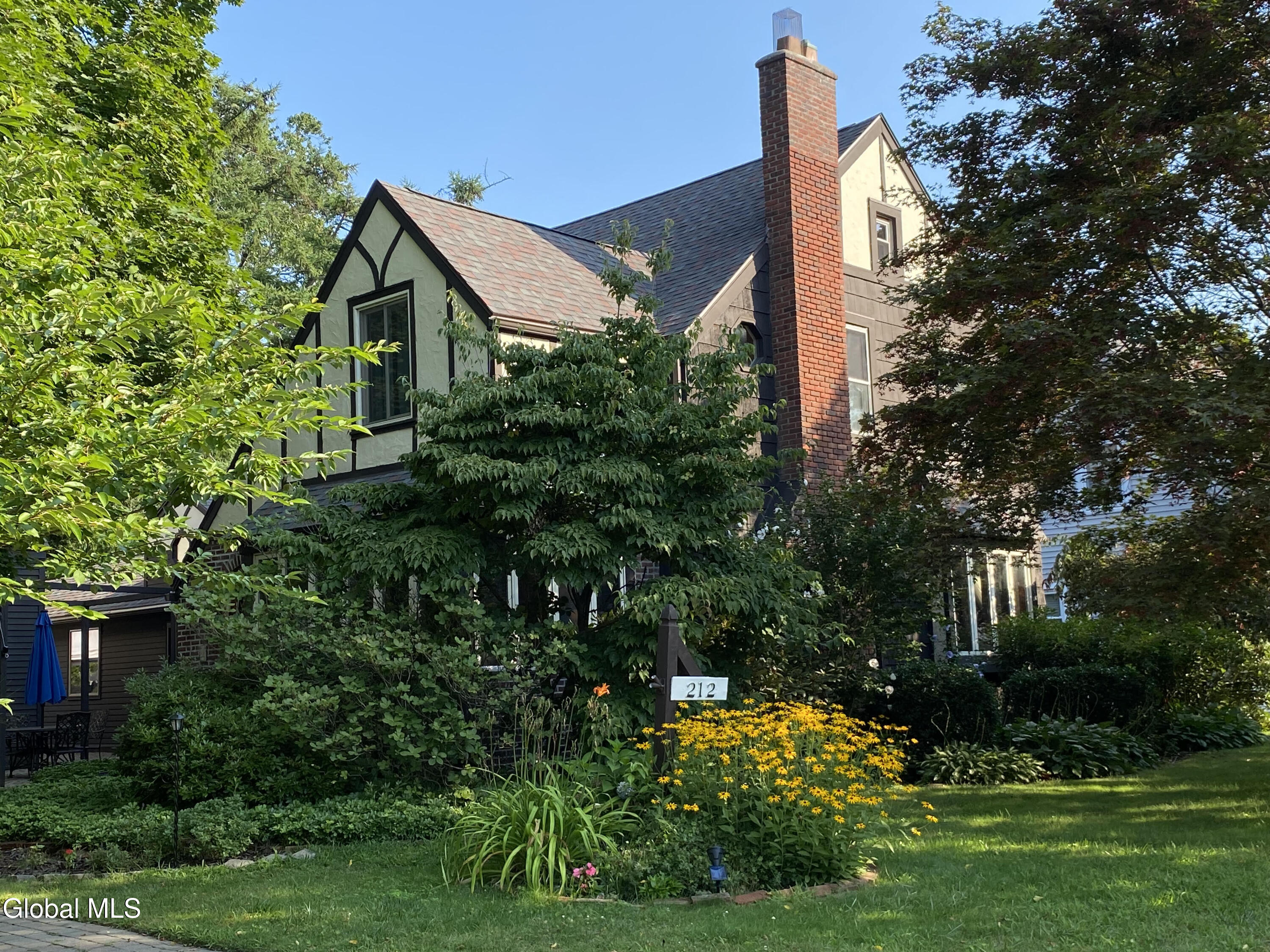 212 Lenox Avenue Albany NY 12208