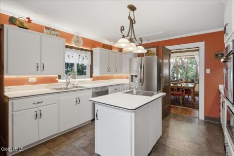212 Lenox Avenue Albany NY 12208