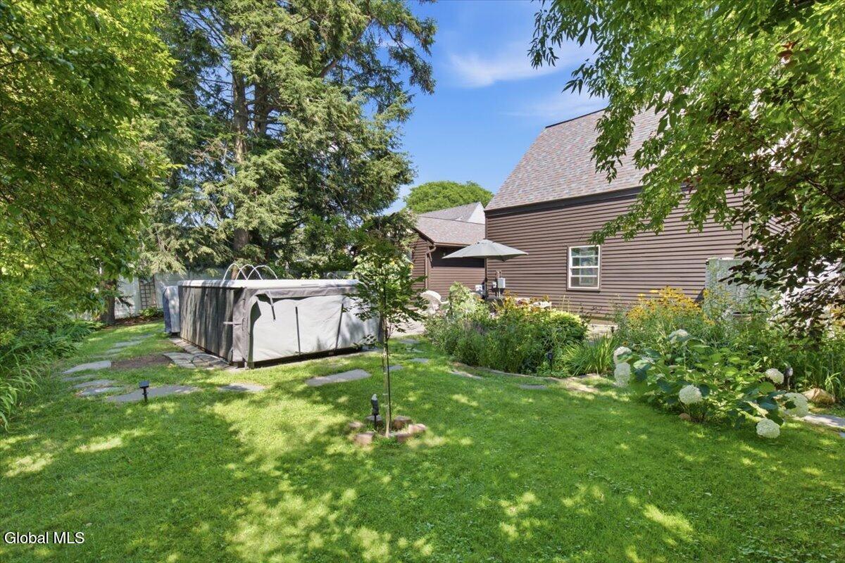 212 Lenox Avenue Albany NY 12208