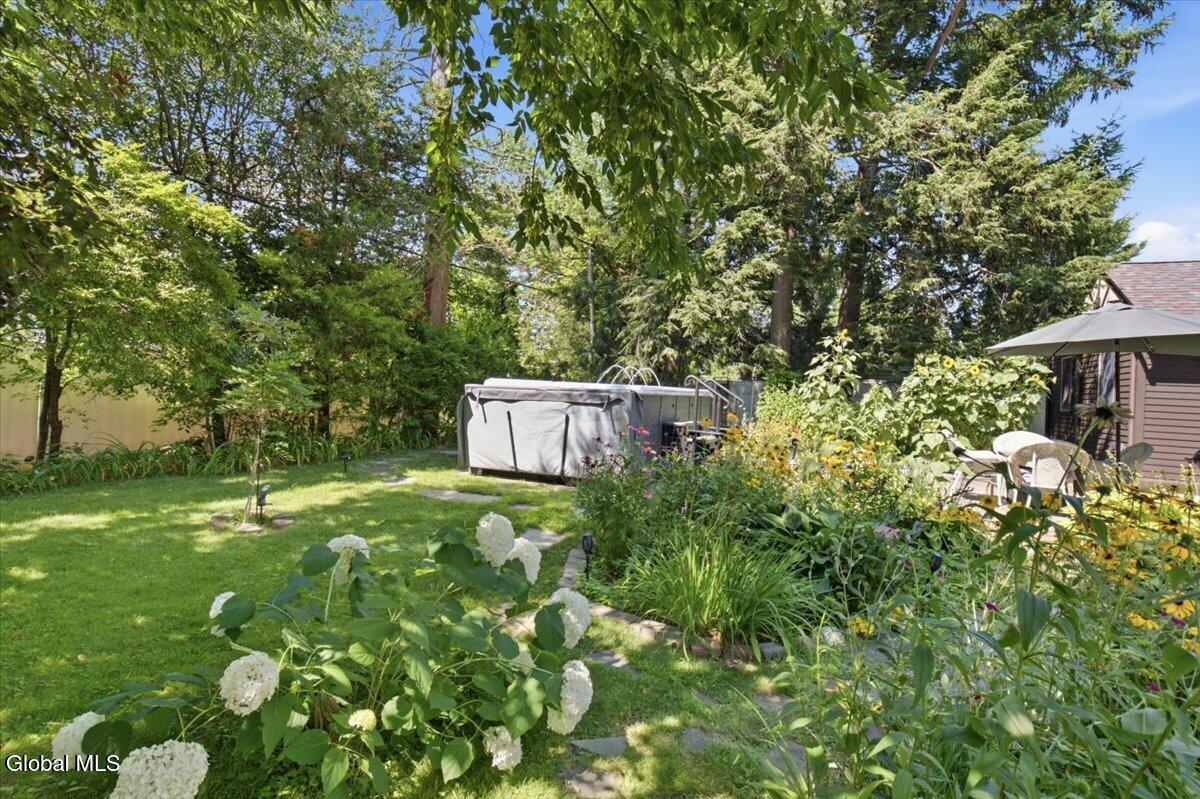 212 Lenox Avenue Albany NY 12208