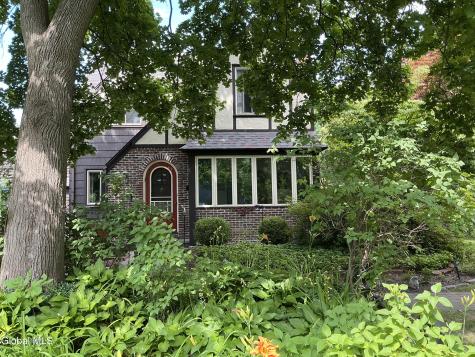 212 Lenox Avenue Albany NY 12208