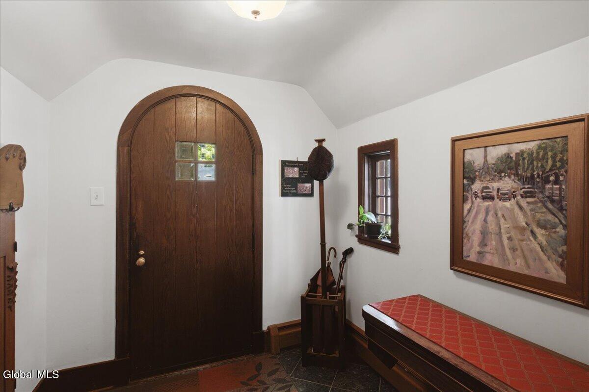 212 Lenox Avenue Albany NY 12208