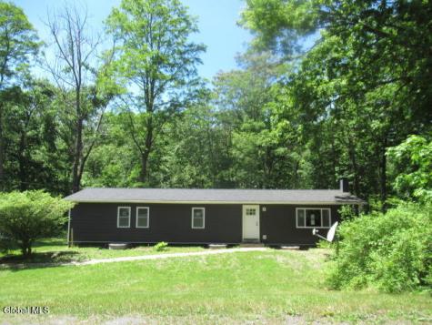 221 S Jarvis Road Ravena NY 12143
