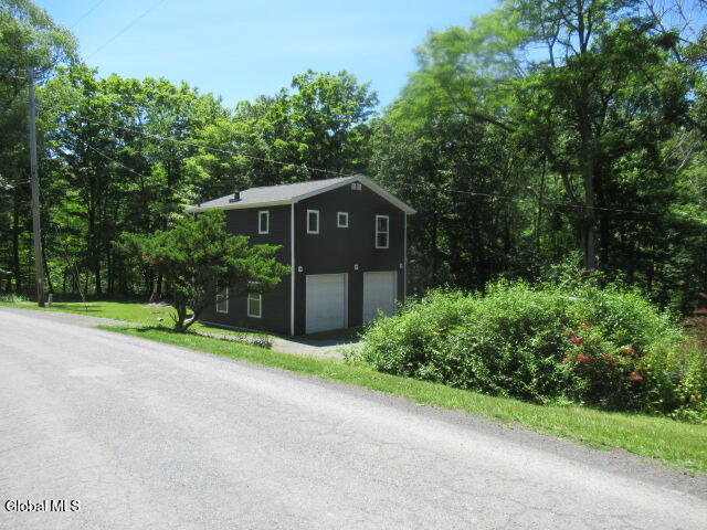 221 S Jarvis Road Ravena NY 12143