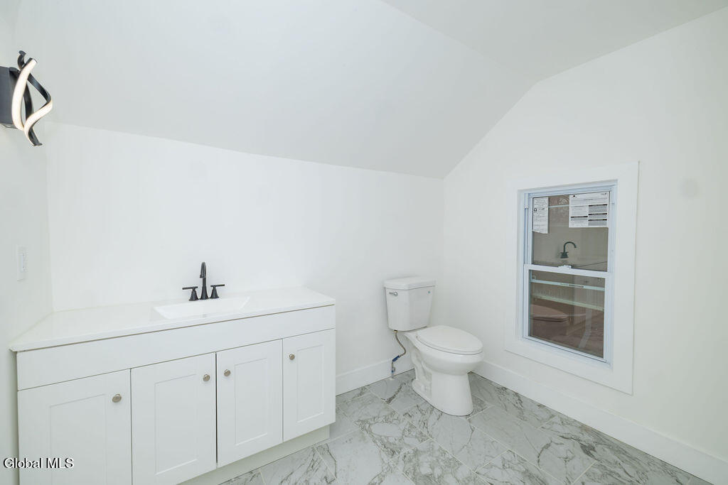 242 Linden Street Schenectady NY 12304