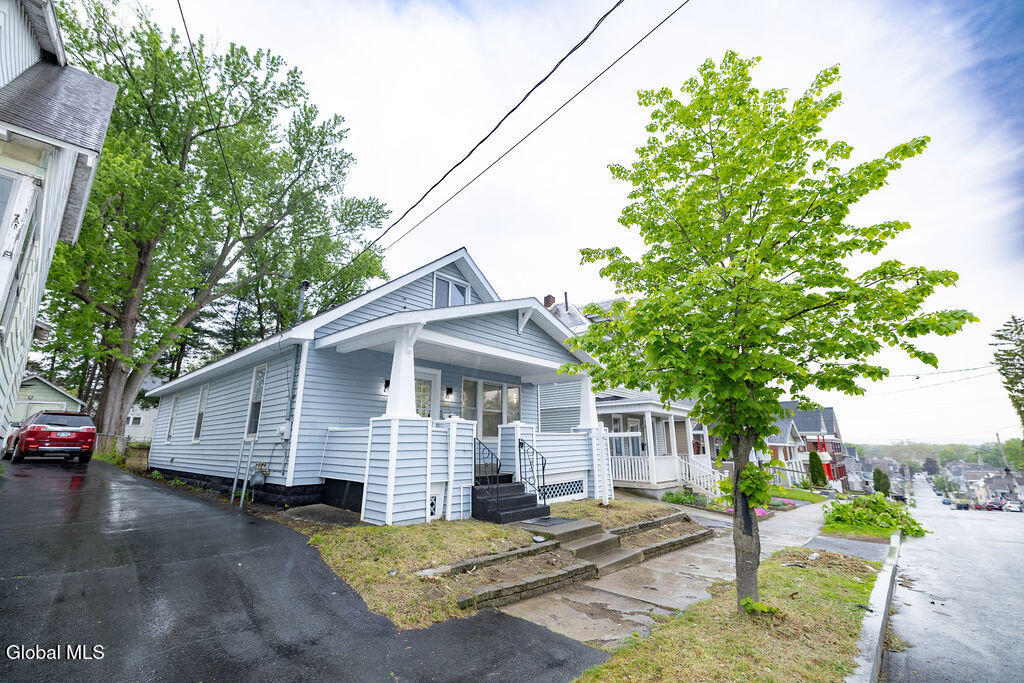 242 Linden Street Schenectady NY 12304