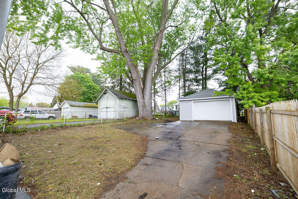 242 Linden Street Schenectady NY 12304