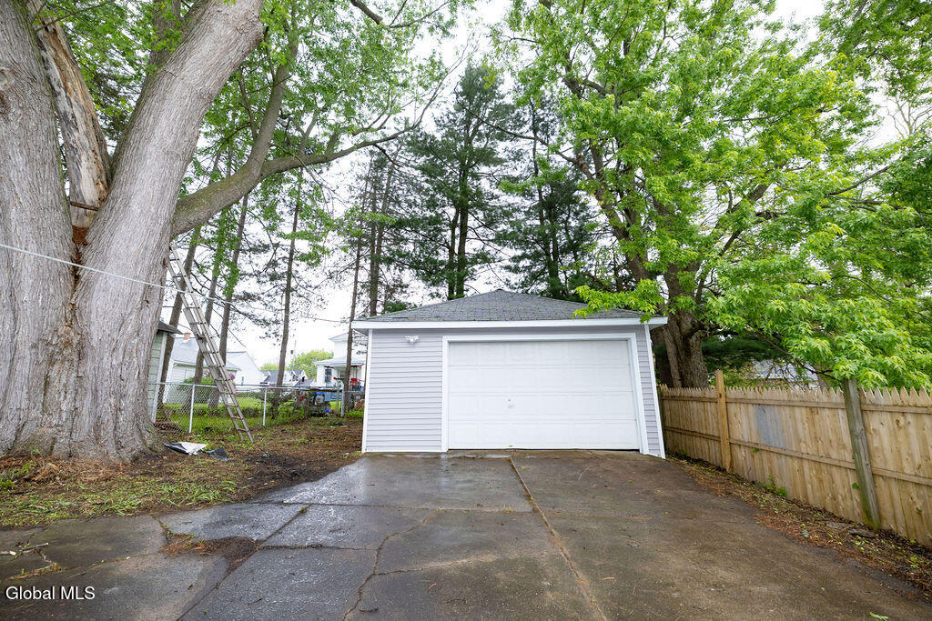 242 Linden Street Schenectady NY 12304