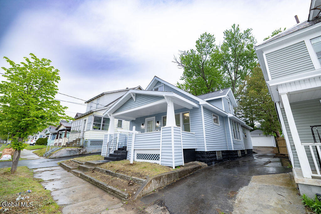 242 Linden Street Schenectady NY 12304