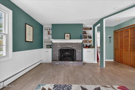 29 Hills Road Ballston Lake NY 12019
