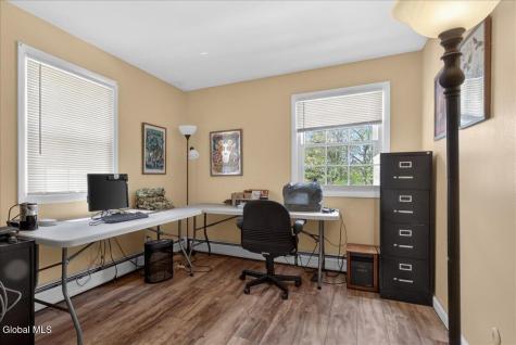 29 Hills Road Ballston Lake NY 12019