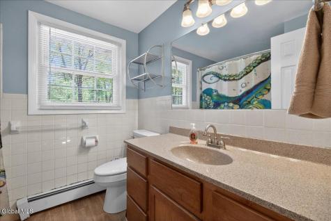 29 Hills Road Ballston Lake NY 12019