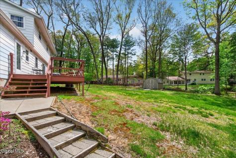 29 Hills Road Ballston Lake NY 12019