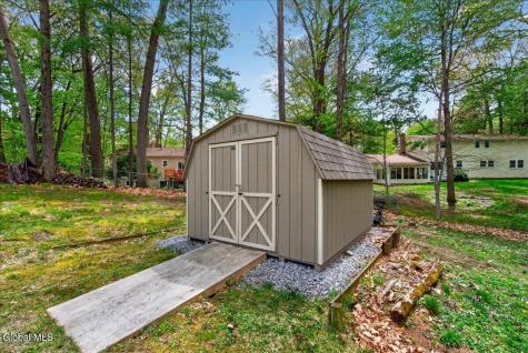 29 Hills Road Ballston Lake NY 12019