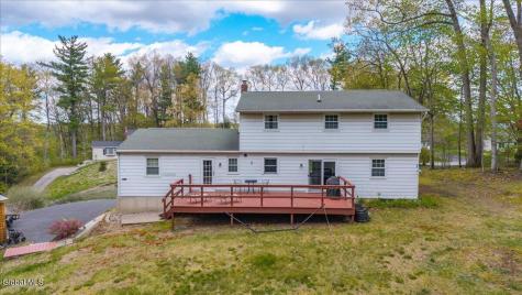 29 Hills Road Ballston Lake NY 12019