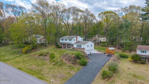 29 Hills Road Ballston Lake NY 12019