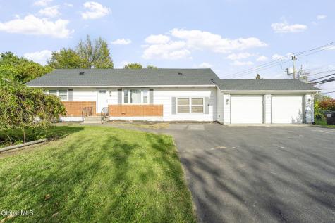 3 Longmeadow Drive Delmar NY 12054