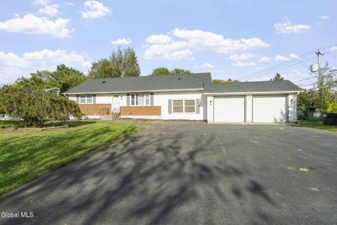 3 Longmeadow Drive Delmar NY 12054