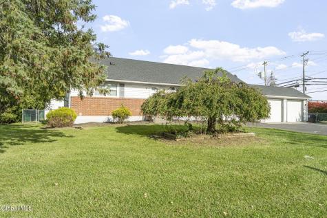 3 Longmeadow Drive Delmar NY 12054