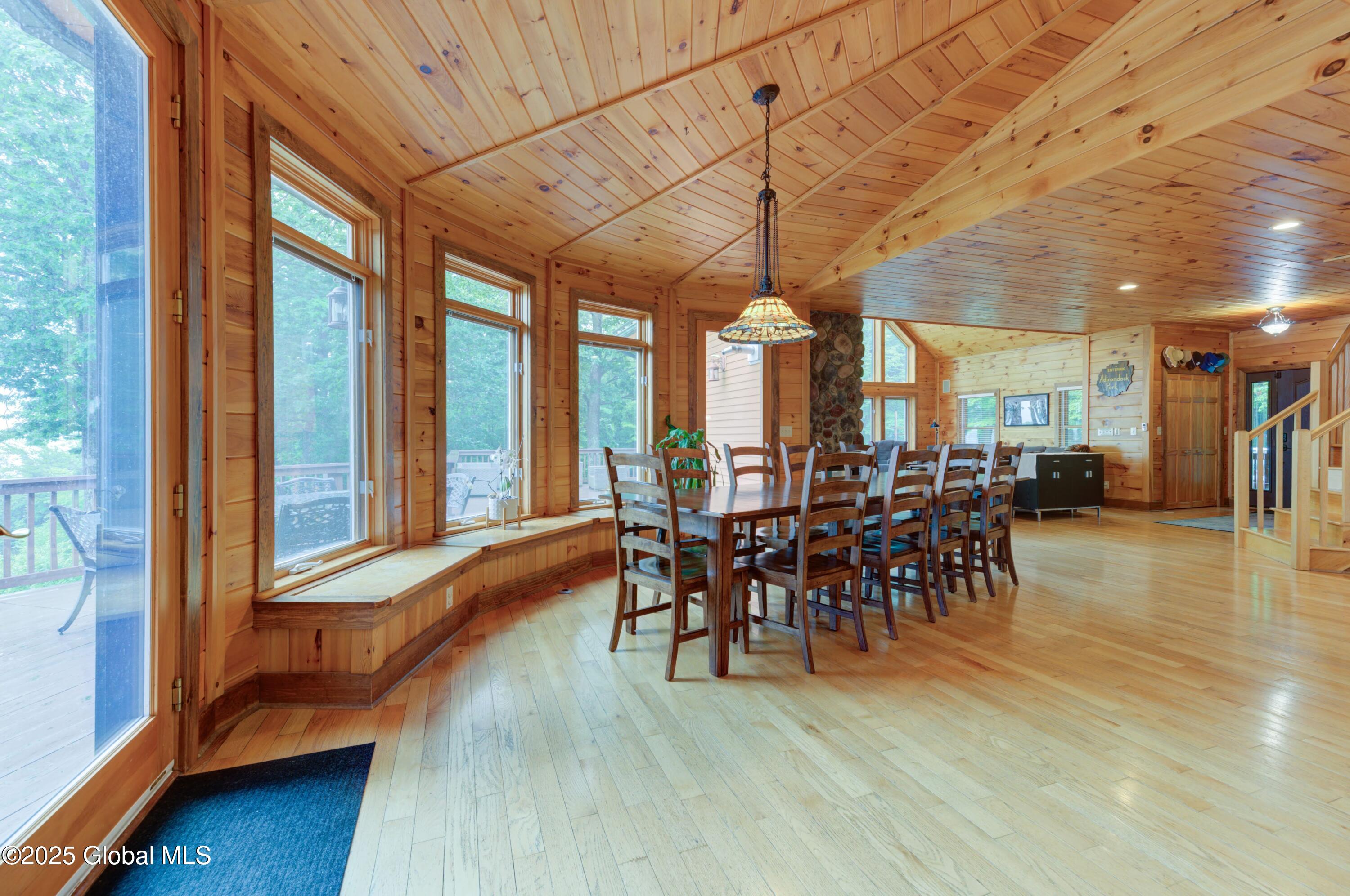 102 Taylor Court Mayfield NY 12117