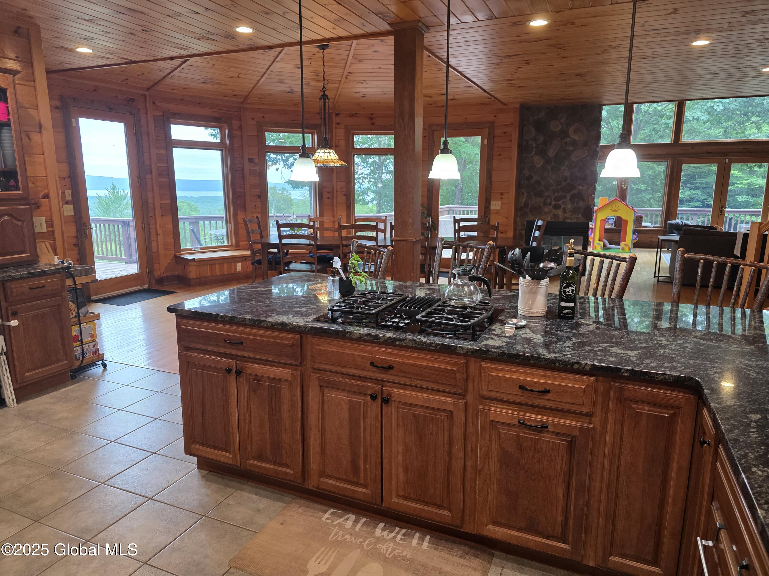 102 Taylor Court Mayfield NY 12117