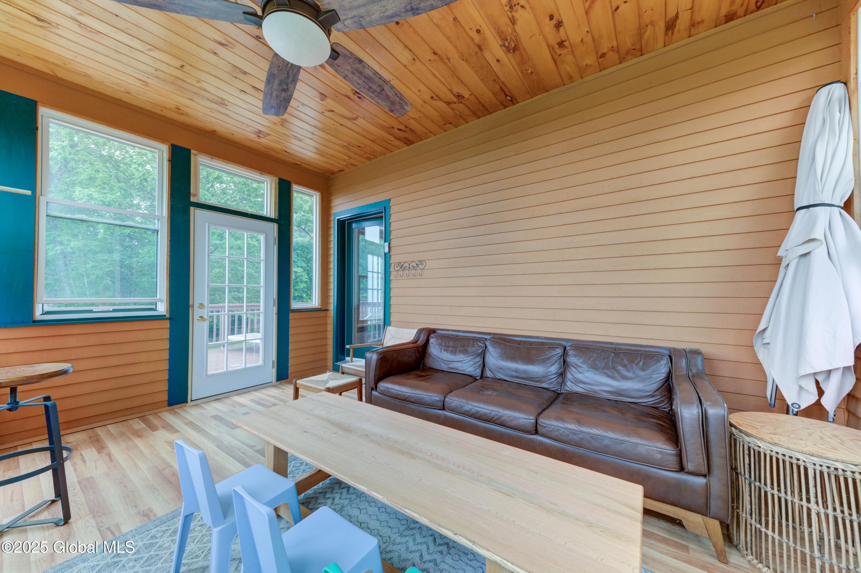 102 Taylor Court Mayfield NY 12117