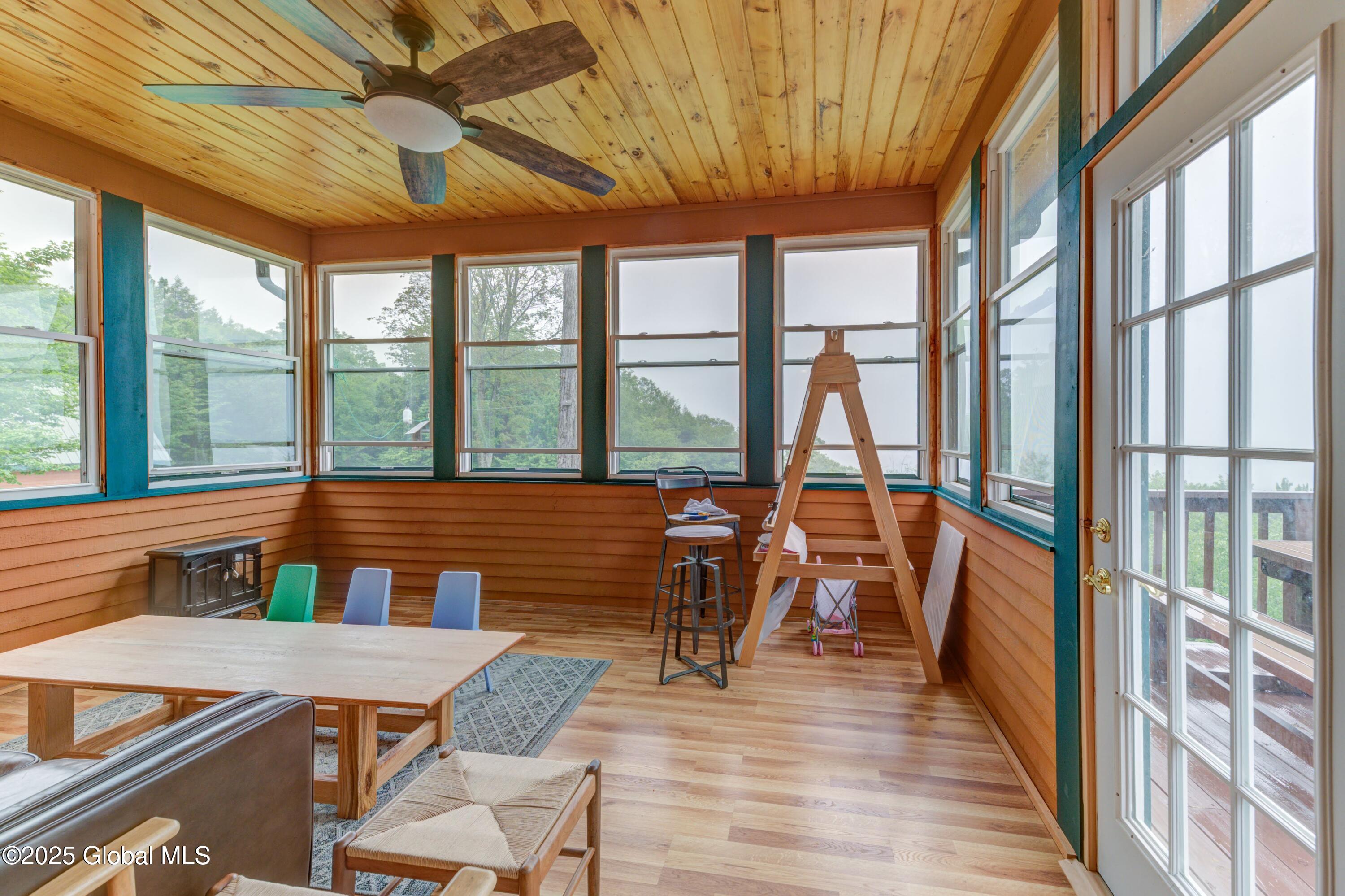 102 Taylor Court Mayfield NY 12117