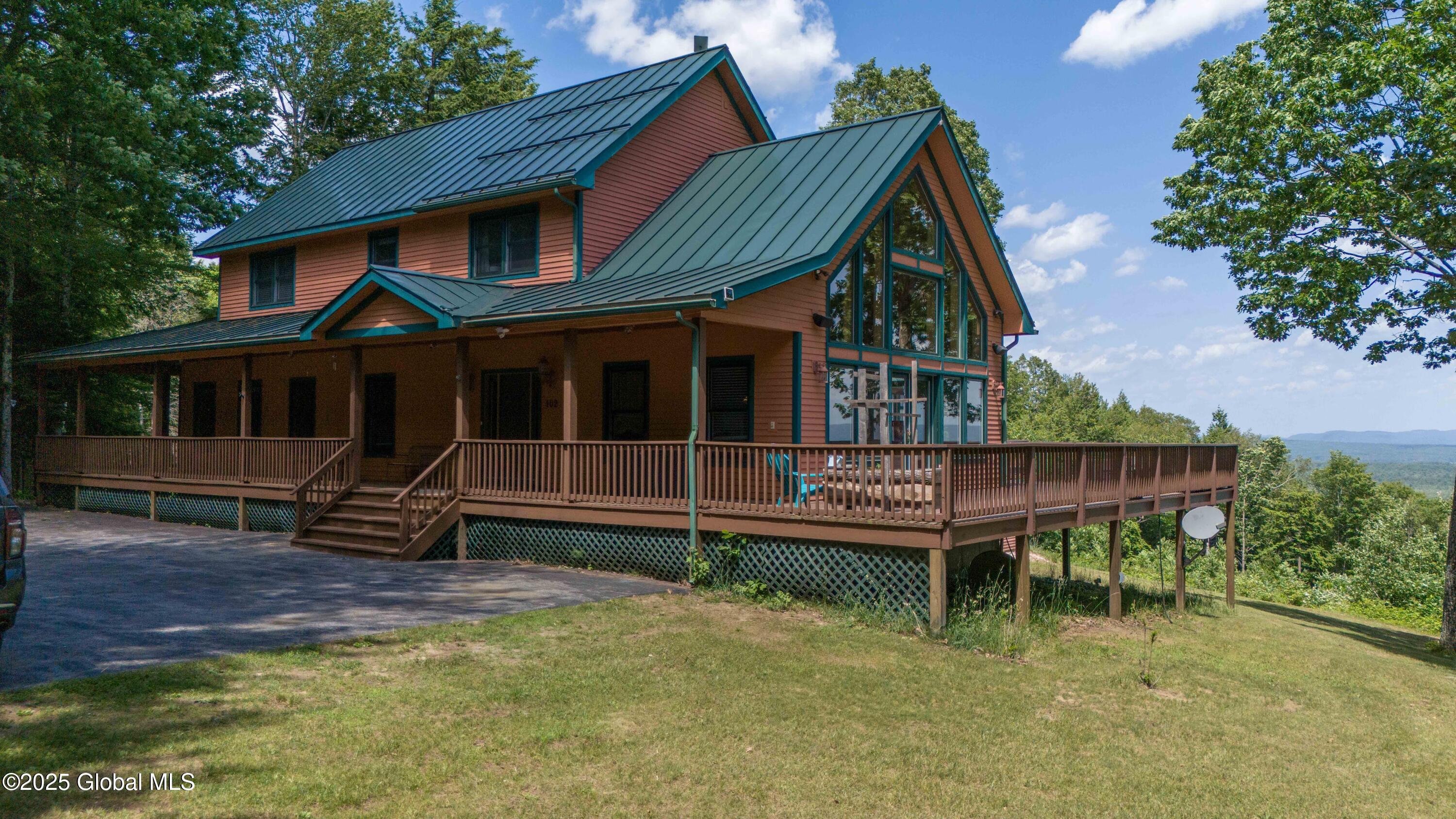 102 Taylor Court Mayfield NY 12117