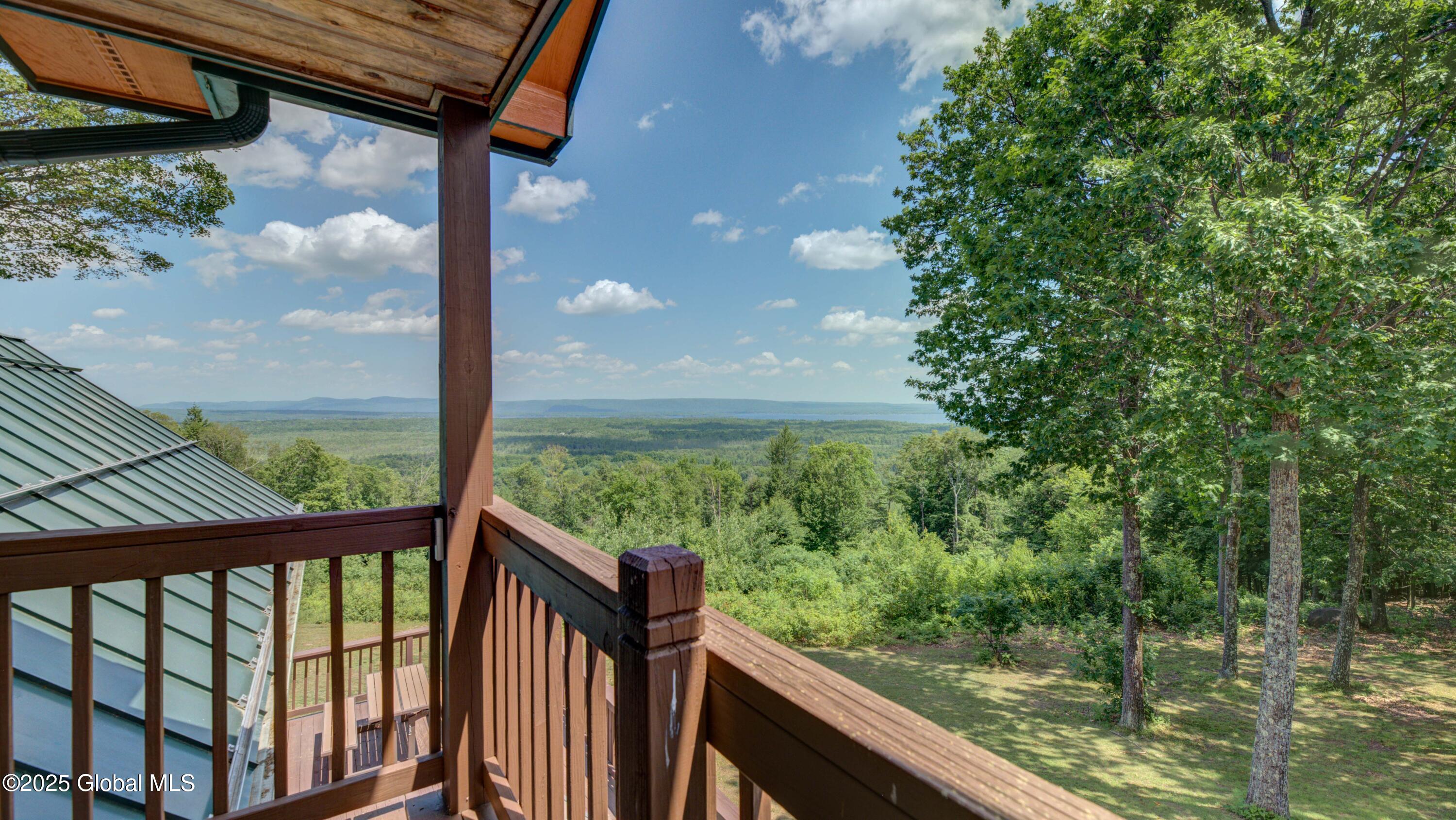 102 Taylor Court Mayfield NY 12117