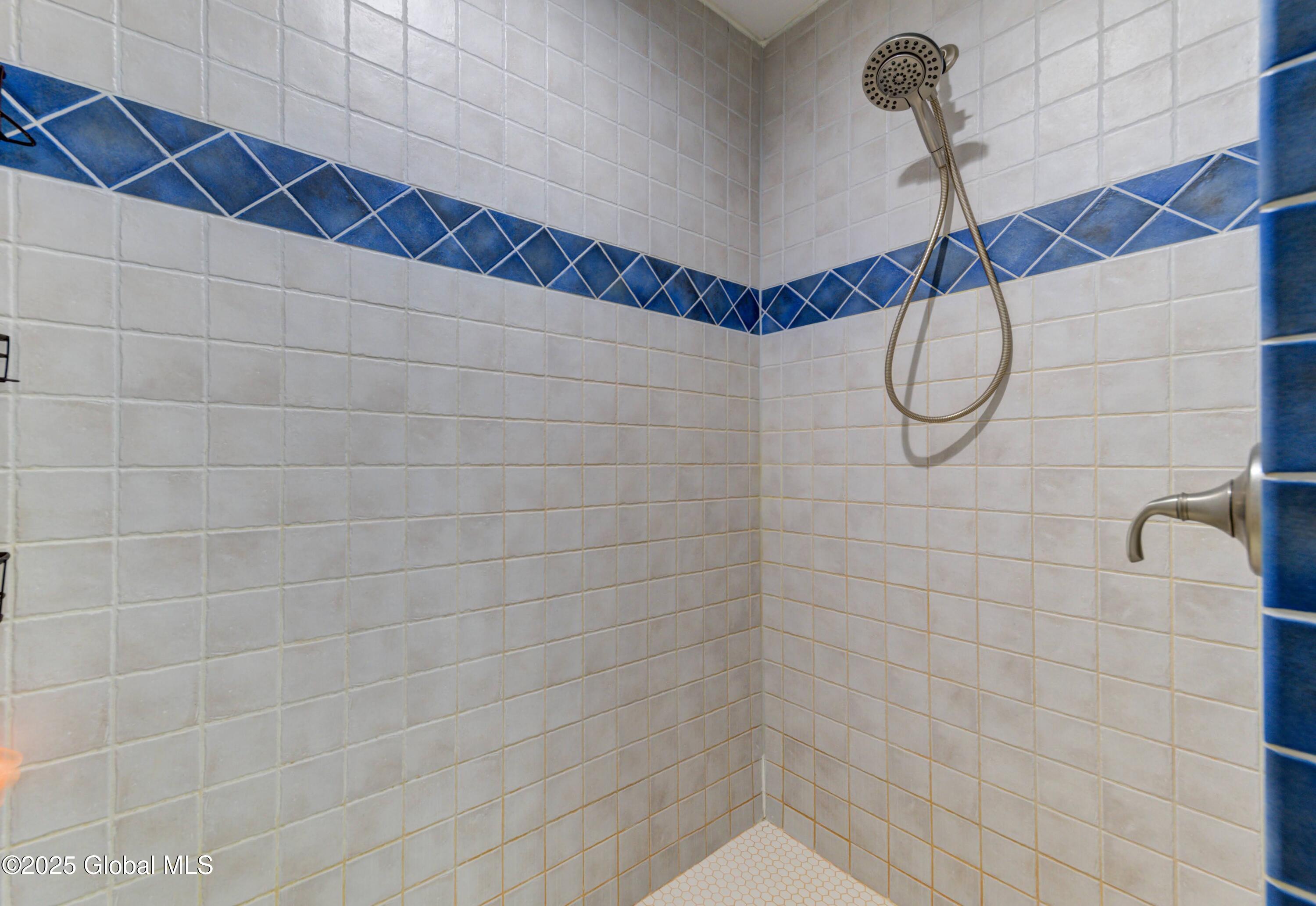 102 Taylor Court Mayfield NY 12117