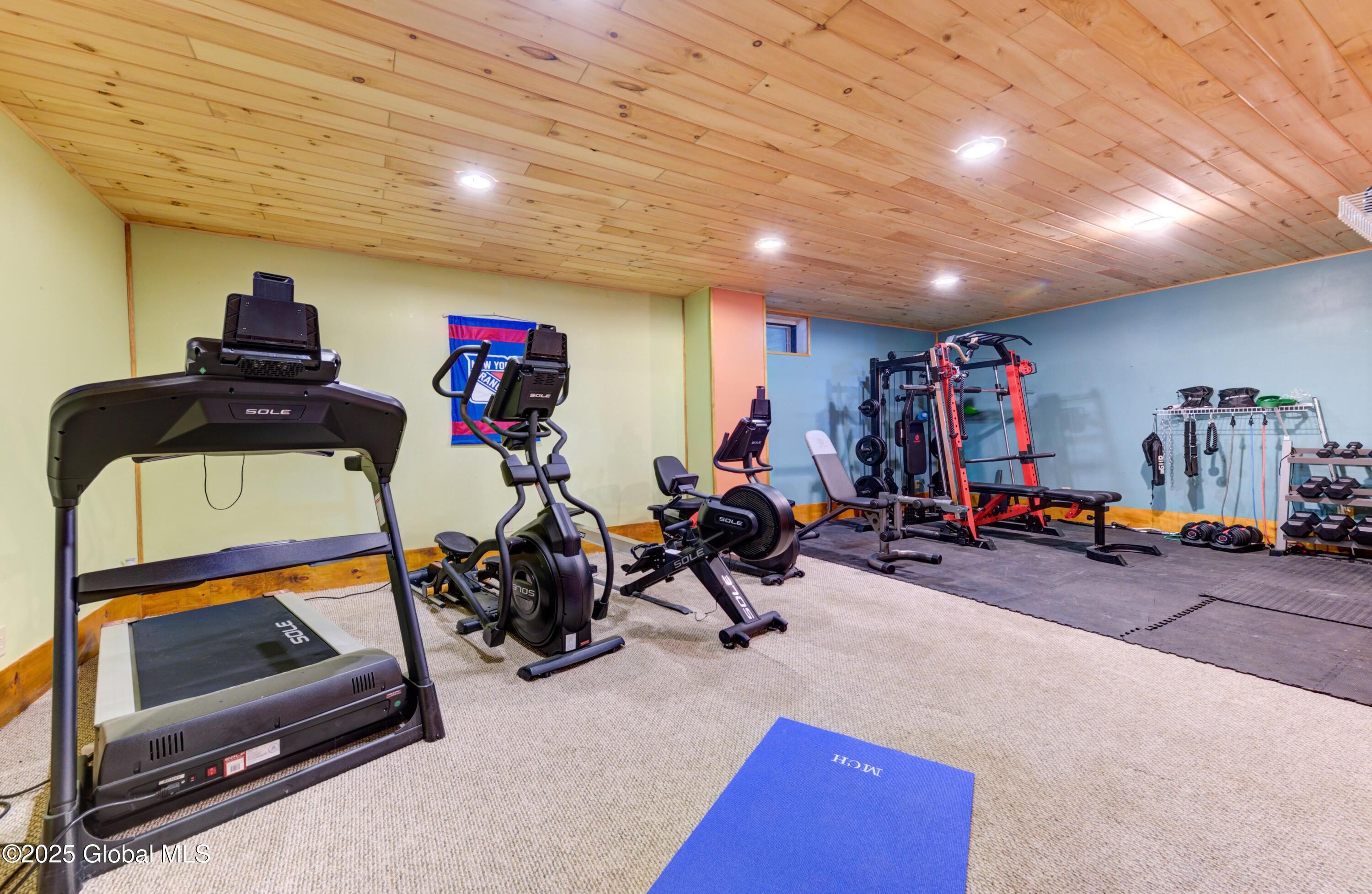 102 Taylor Court Mayfield NY 12117