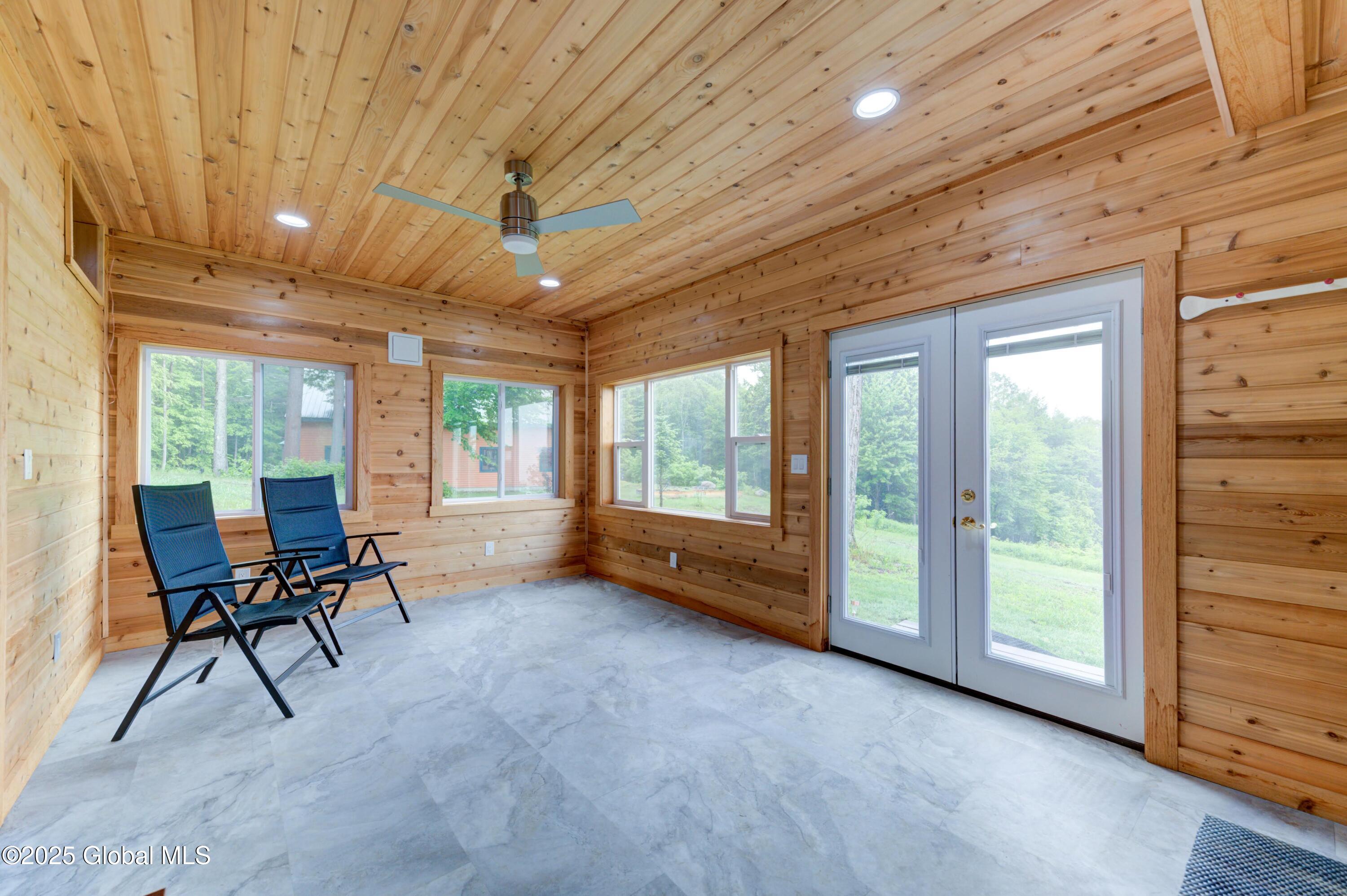 102 Taylor Court Mayfield NY 12117