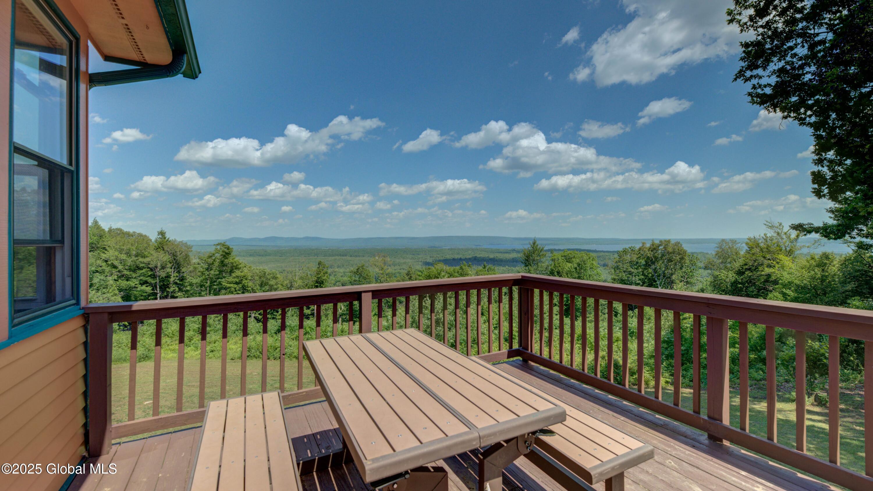 102 Taylor Court Mayfield NY 12117
