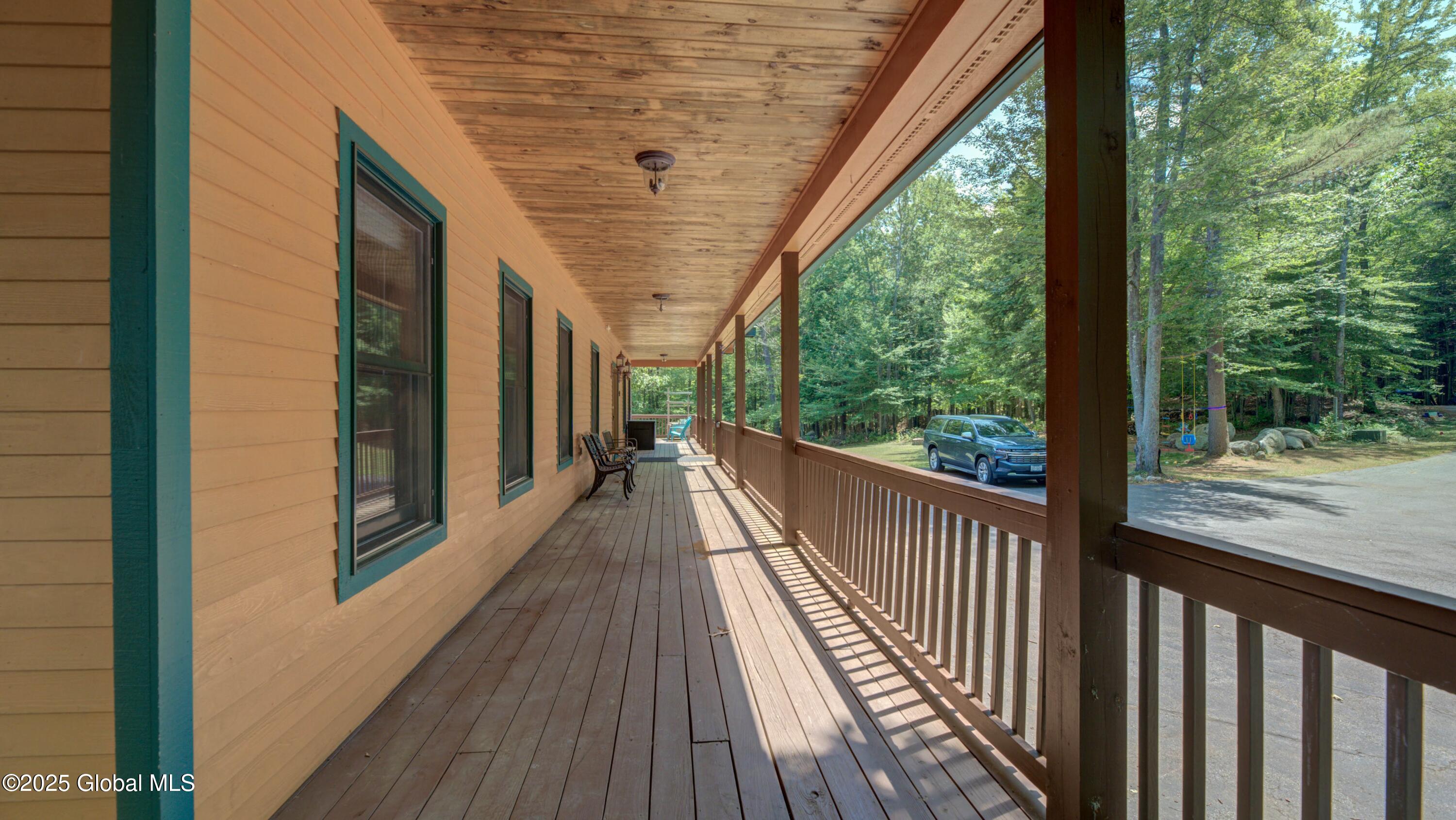 102 Taylor Court Mayfield NY 12117