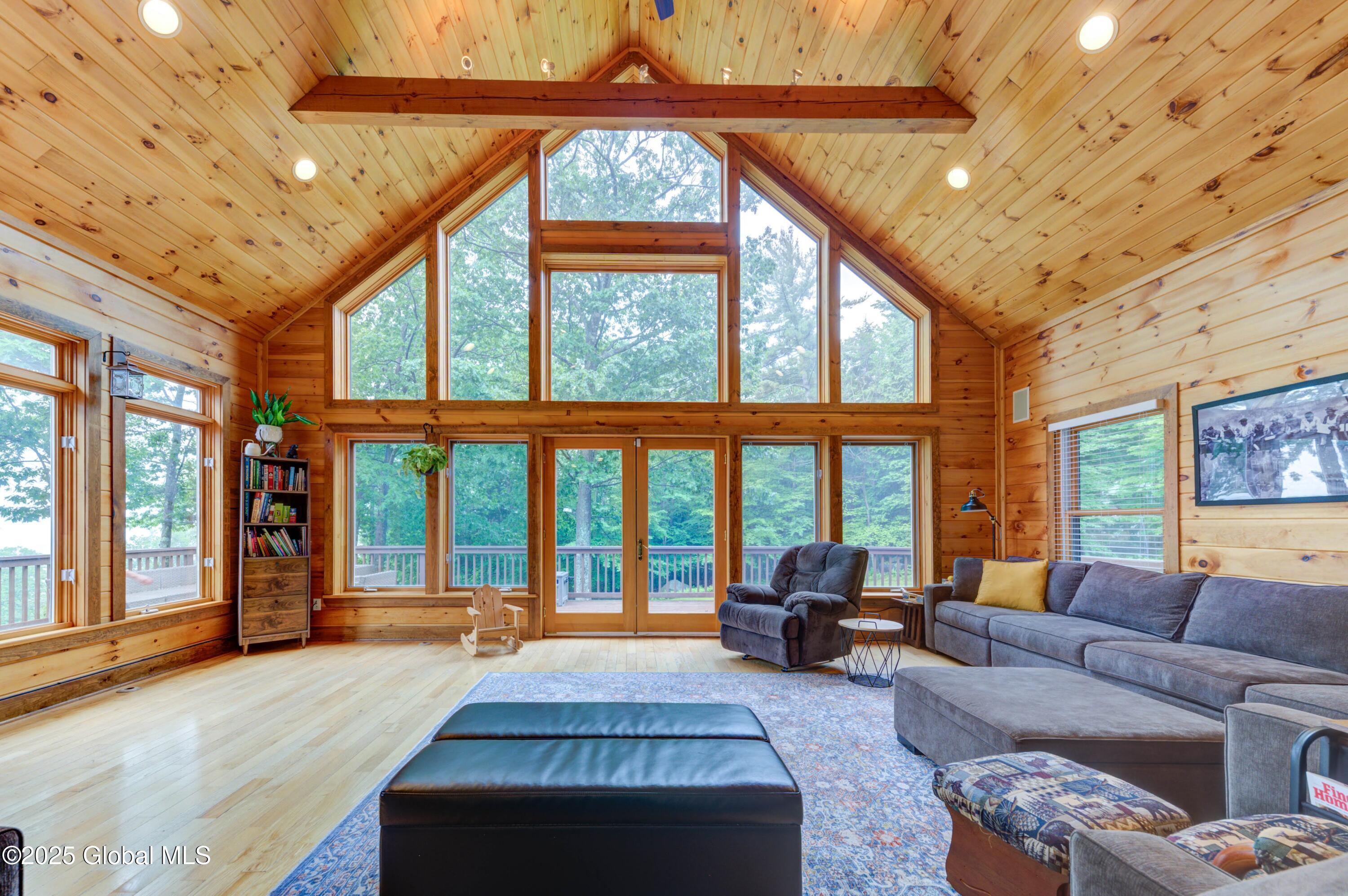 102 Taylor Court Mayfield NY 12117