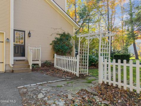 14 Cobble Hill Drive Gansevoort NY 12831