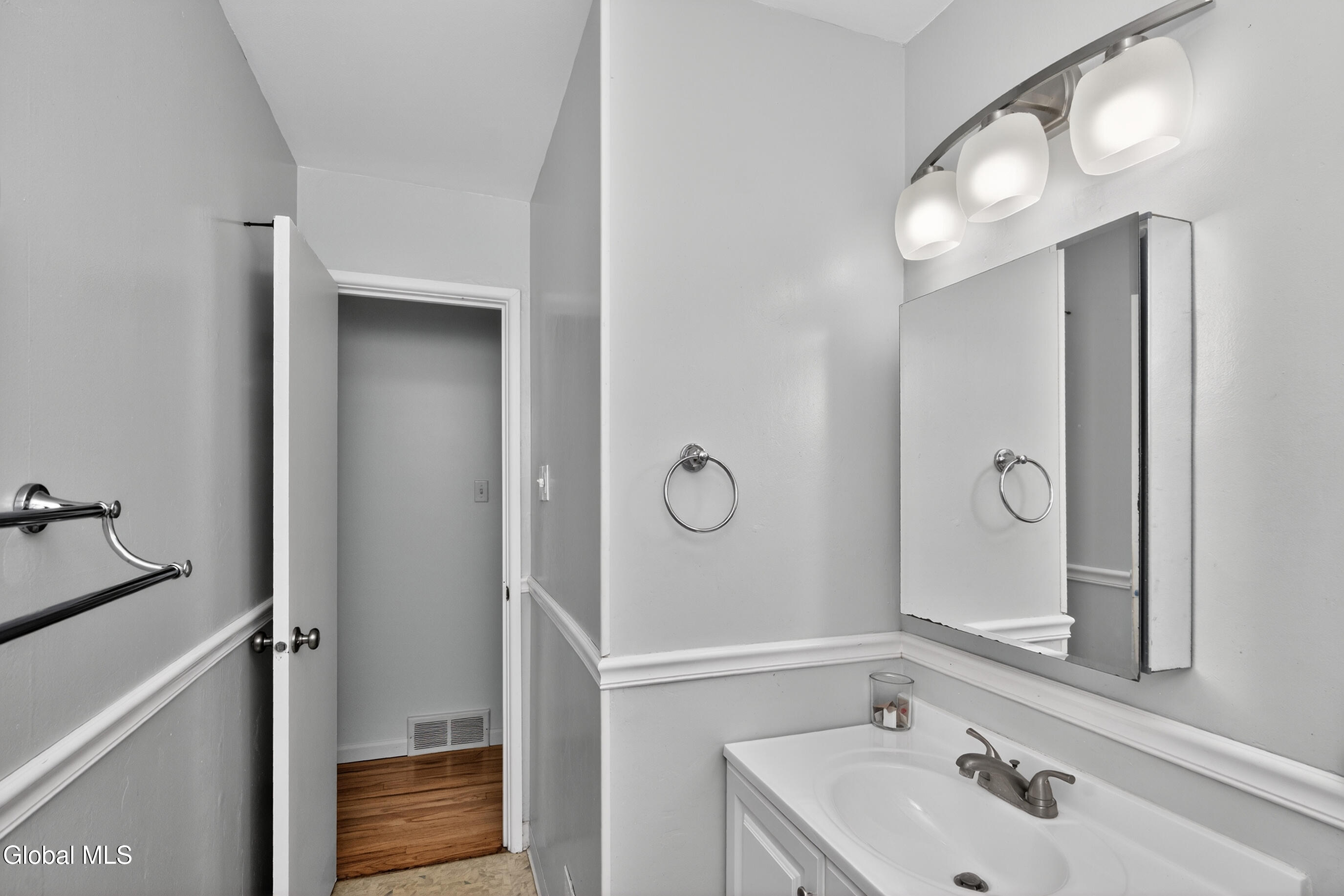 46 Biscayne Boulevard Troy NY 12182