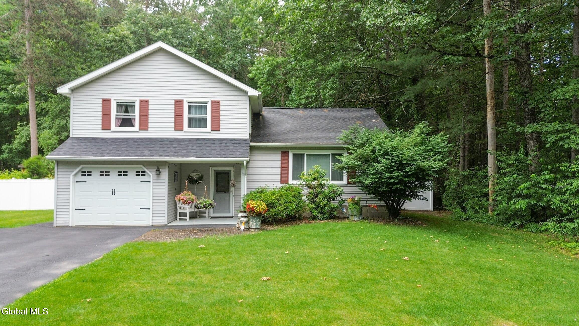 33 Wineberry Lane Ballston Spa NY 12020
