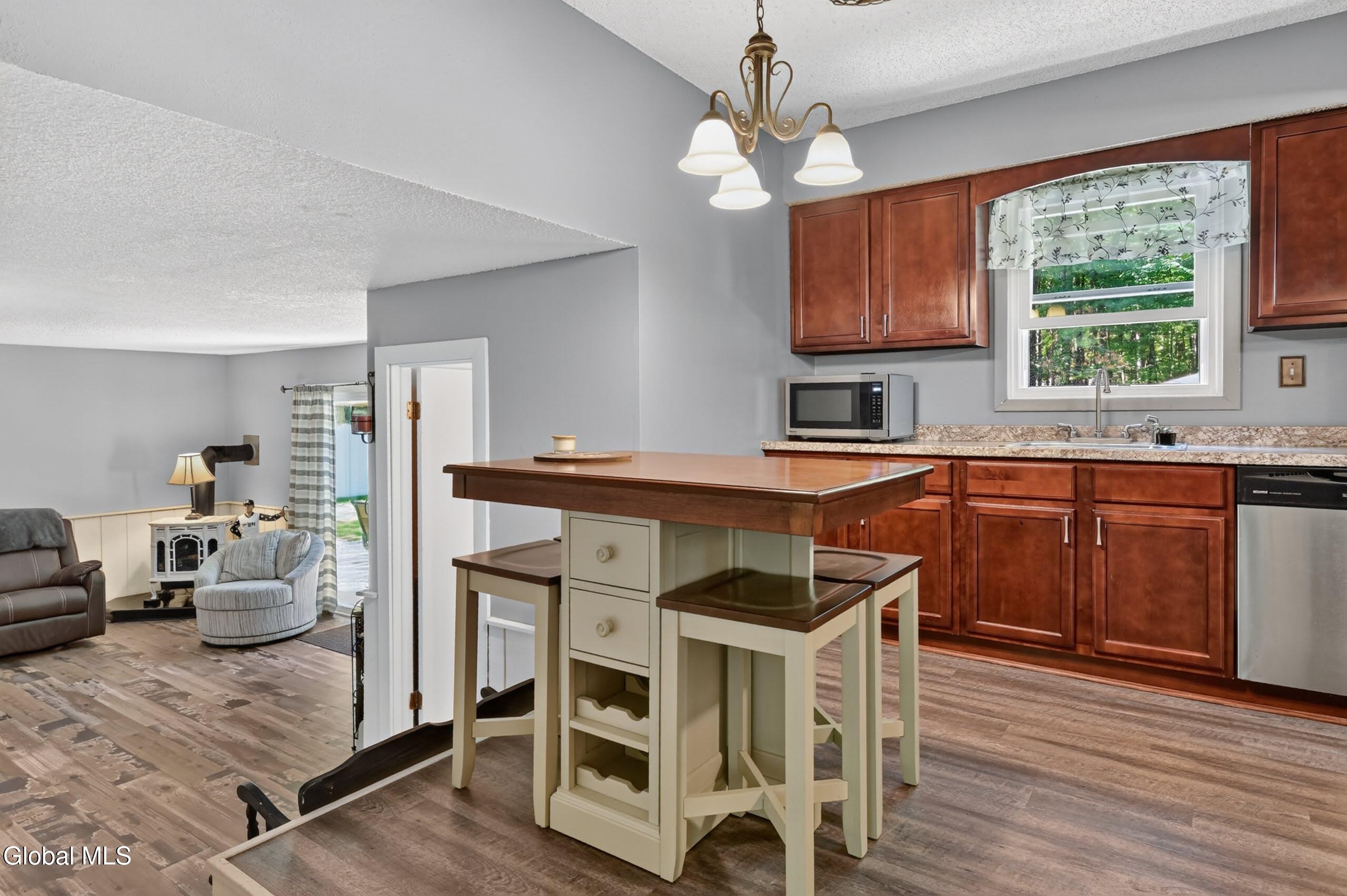 33 Wineberry Lane Ballston Spa NY 12020