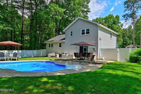 33 Wineberry Lane Ballston Spa NY 12020