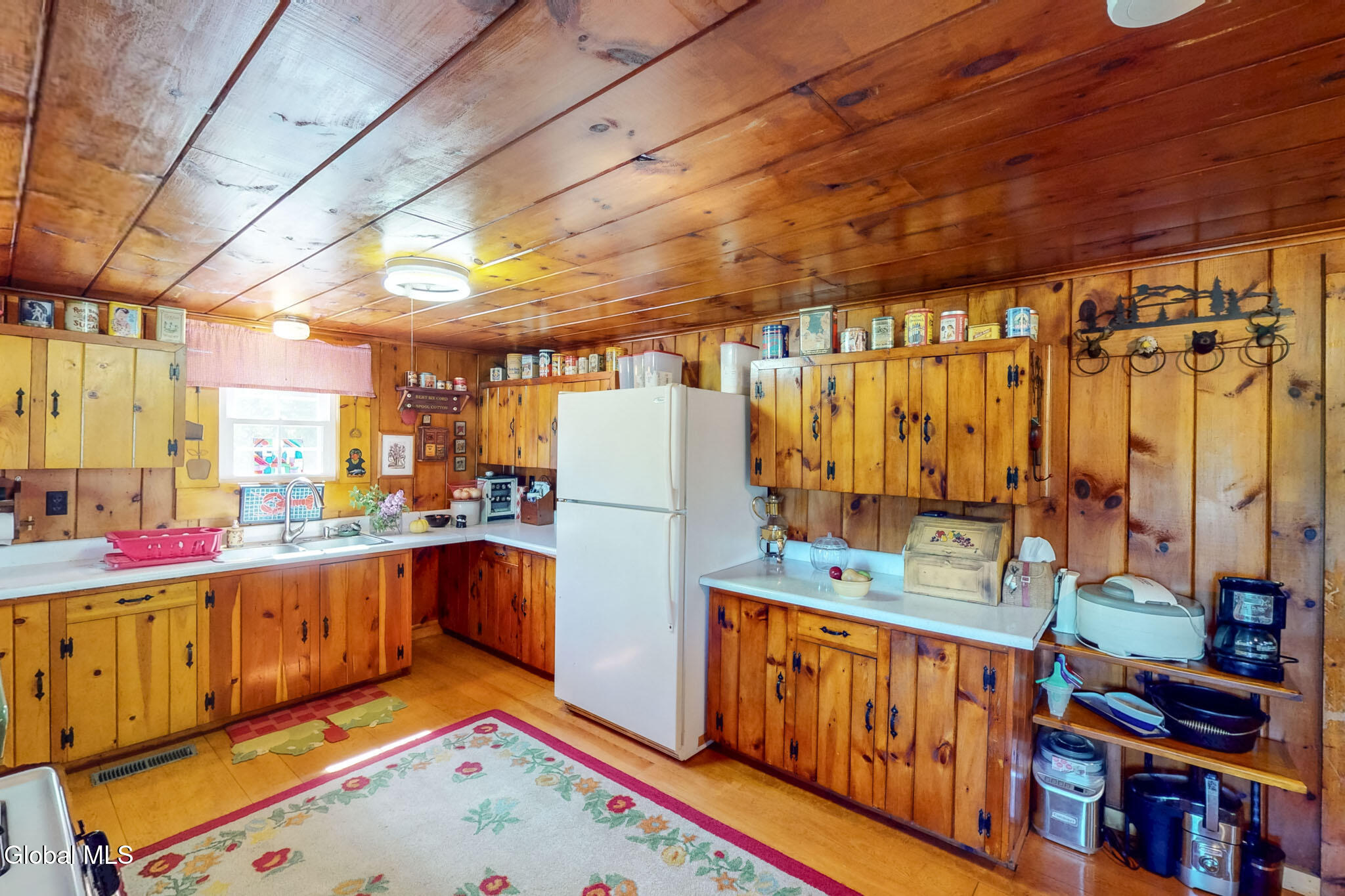 204 Mountain Lake South Shore Road Gloversville NY 12078