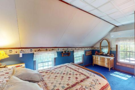 204 Mountain Lake South Shore Road Gloversville NY 12078