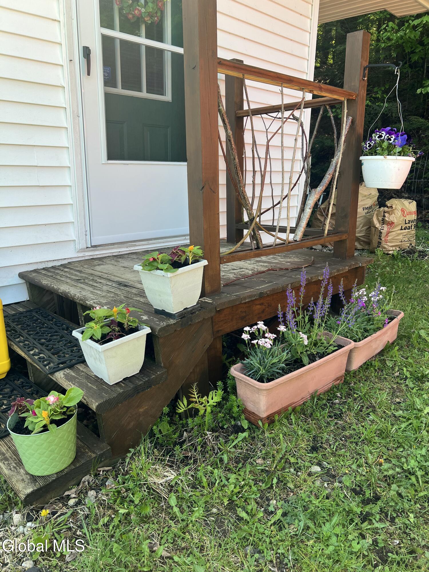 204 Mountain Lake South Shore Road Gloversville NY 12078