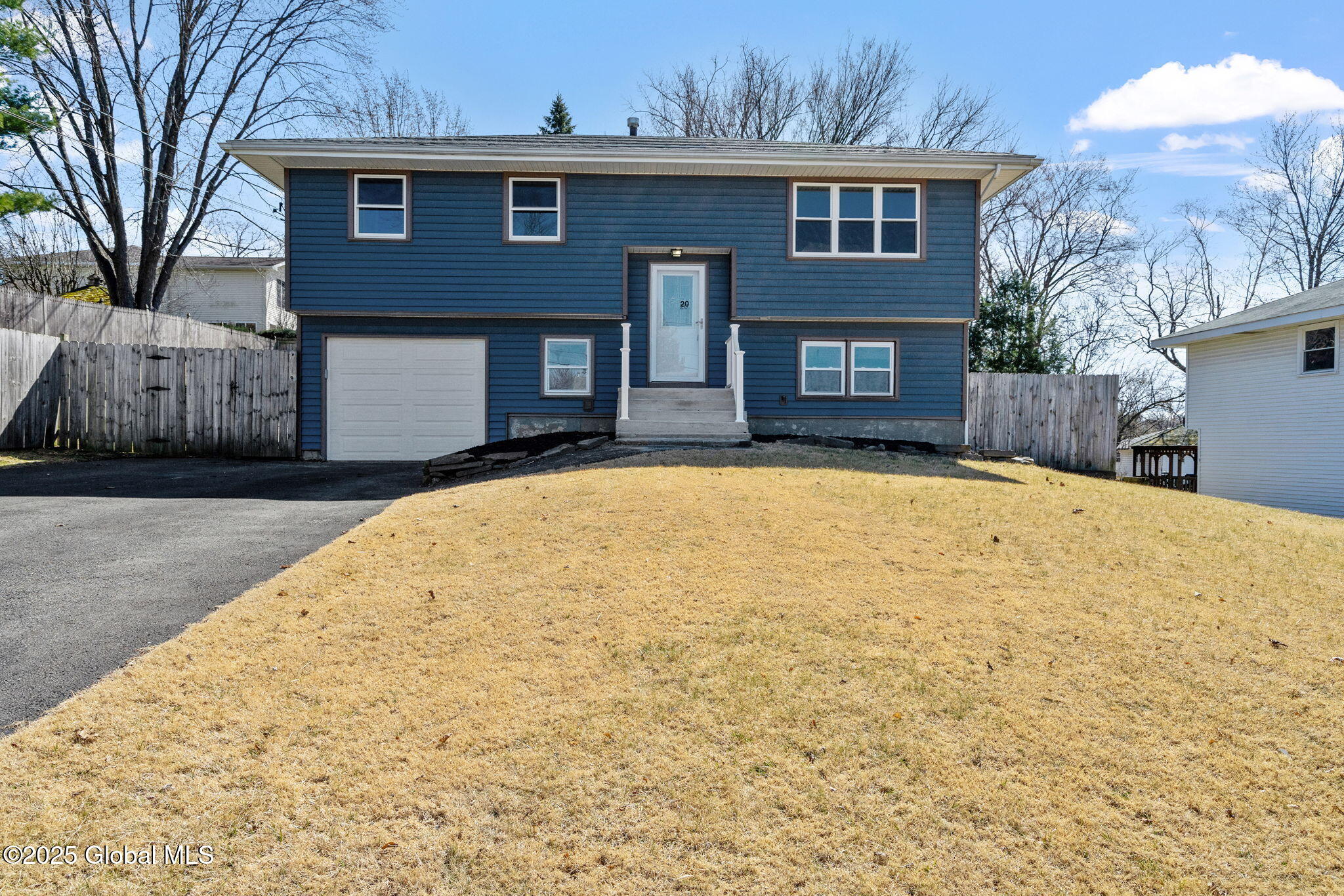 20 Collegeview Drive Loudonville NY 12211