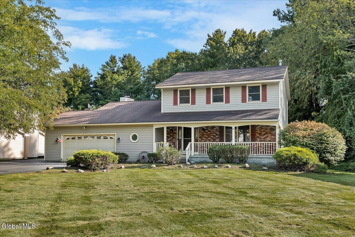 261 Autumn Run Schenectady NY 12306