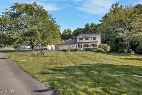 261 Autumn Run Schenectady NY 12306
