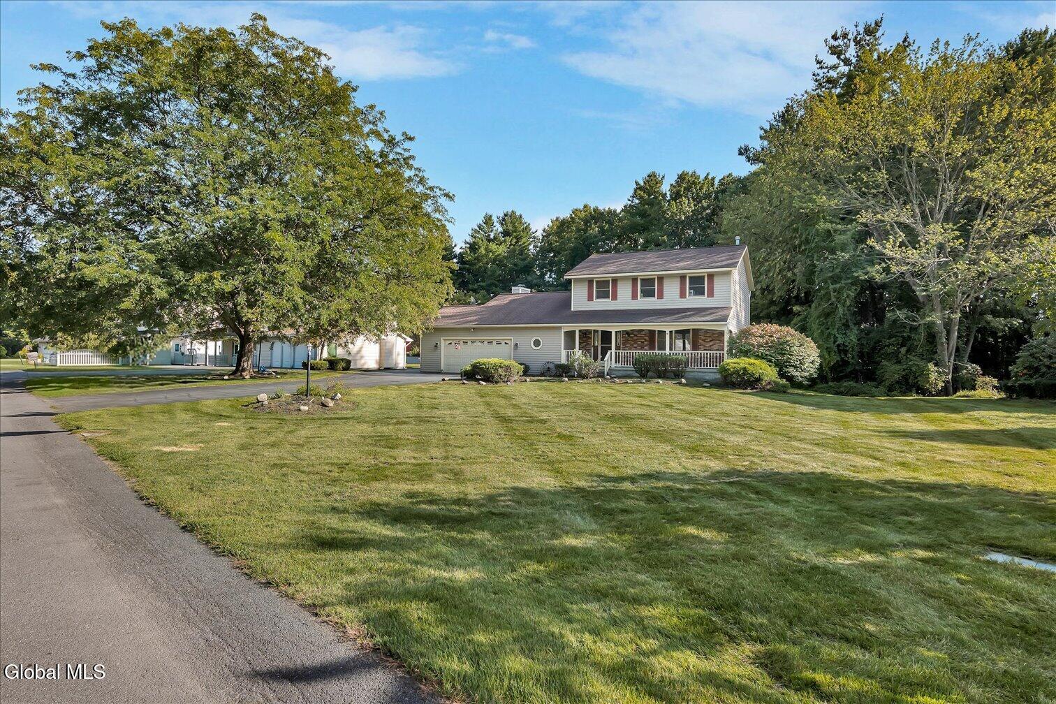 261 Autumn Run Schenectady NY 12306